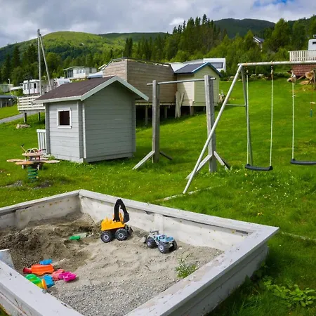 Smordal Hytteutleie Og Camping Кемпинг *